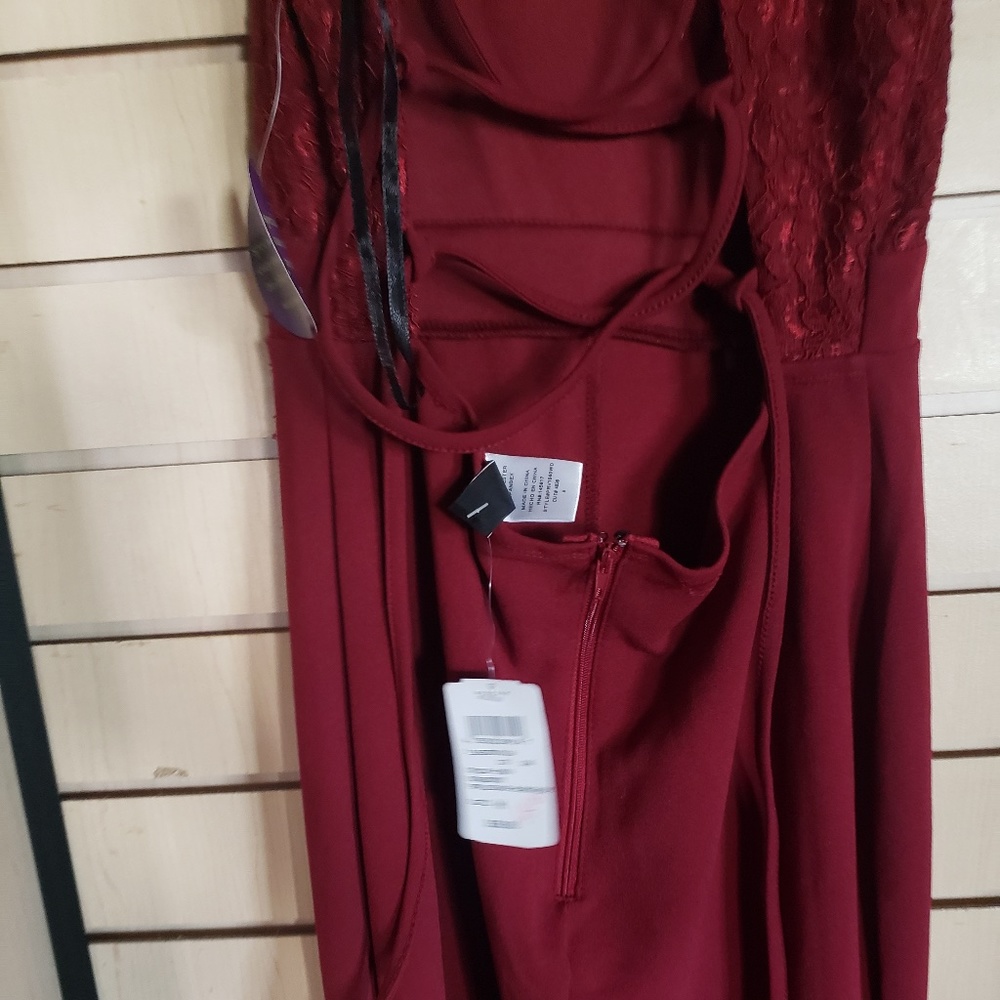 PROM DRESS - Picture 2 of 7